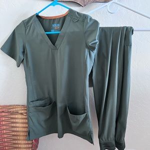 Scrub Joy, only wore 2xs